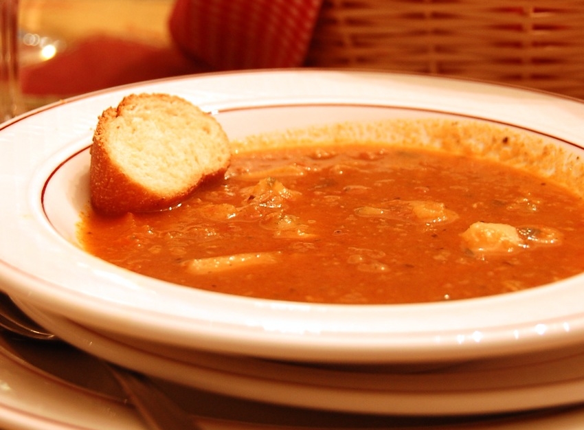 Clam Chowder Soup Recipes Creamy and Seafood-Filled